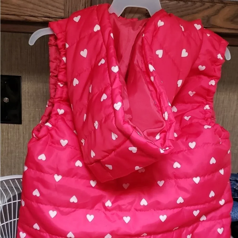 Girls Pink Lightweight Hooded Vest w/ White Hearts Sz L (12-14)